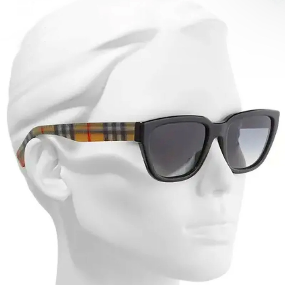 $319 Burberry Checked Arms Sunglasses Gray Polarized Lens Black Front Front Nib
